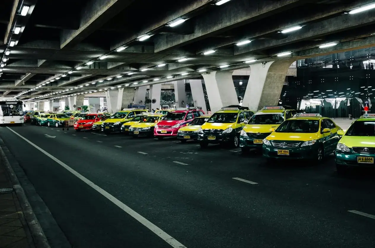 On-Site Airport Parking Near Terminal